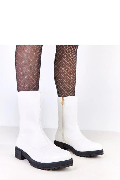 Elegant Solea white ankle boots for women crafted from eco leather, featuring a high upper for warmth and a stylish 4 cm heel.