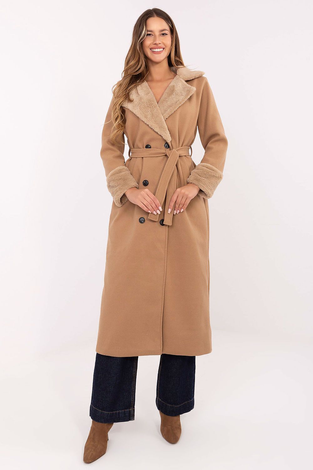 Elegant women's double-breasted winter coat with faux fur lining from Rue Paris, showcasing sophisticated design and luxurious comfort, perfect for chilly days.