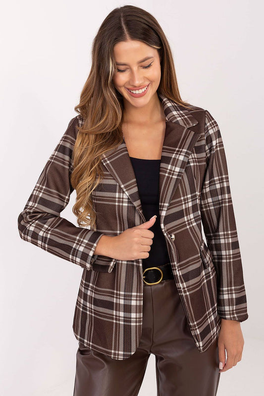 Elegant women's checked blazer by Rue Paris featuring shoulder pads, perfect for a sophisticated look.