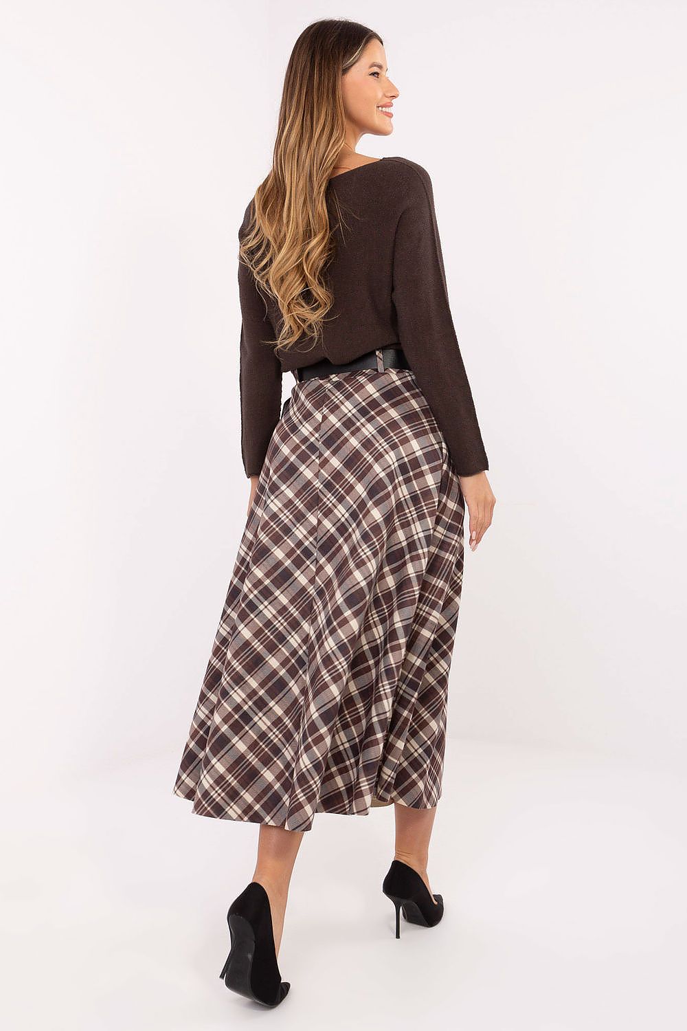 Chic and sophisticated checkered midi skirt by Rue Paris featuring a versatile design, ideal for everyday wear and work.