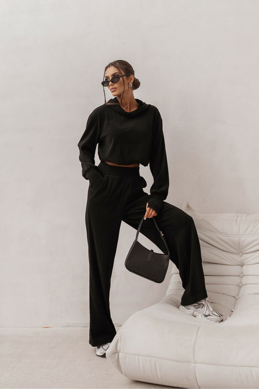 Elegant black sweatshirt and trousers set by LaBalancia, crafted from 70% viscose and 30% polyester, ideal for both casual and formal occasions.