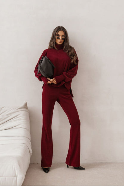 LaBalancia PRIAH set in burgundy, showcasing the superior quality of the fabric with a comfortable and chic design for fashionable women.