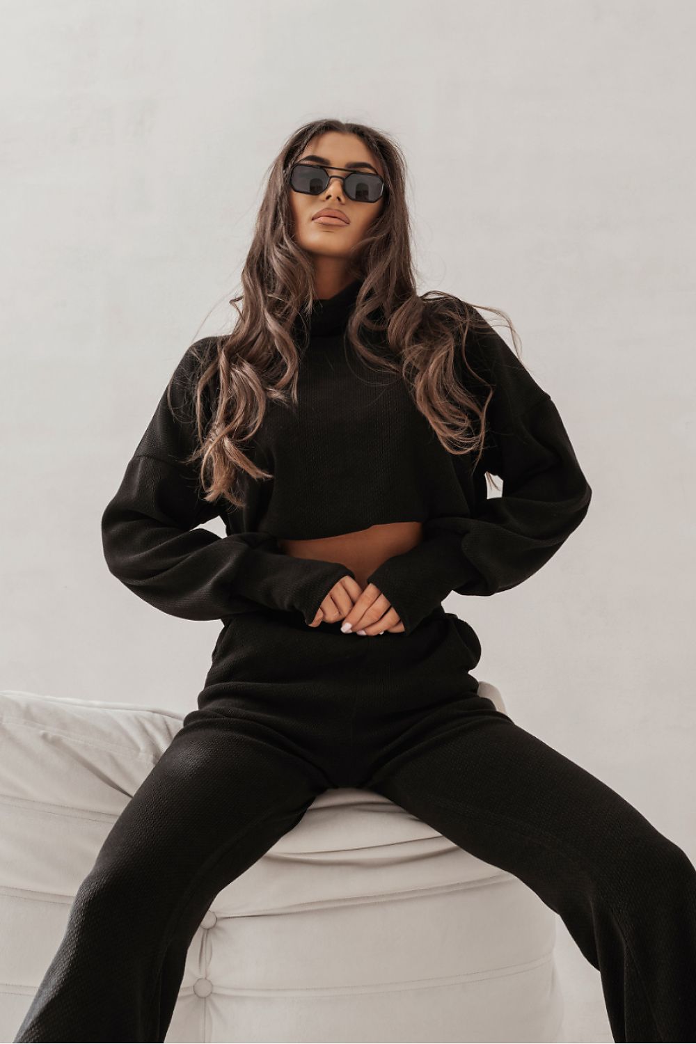 LaBalancia elegant black PRIAH sweatshirt and pants set showcasing luxury comfort and style for women, ideal for casual to formal occasions.