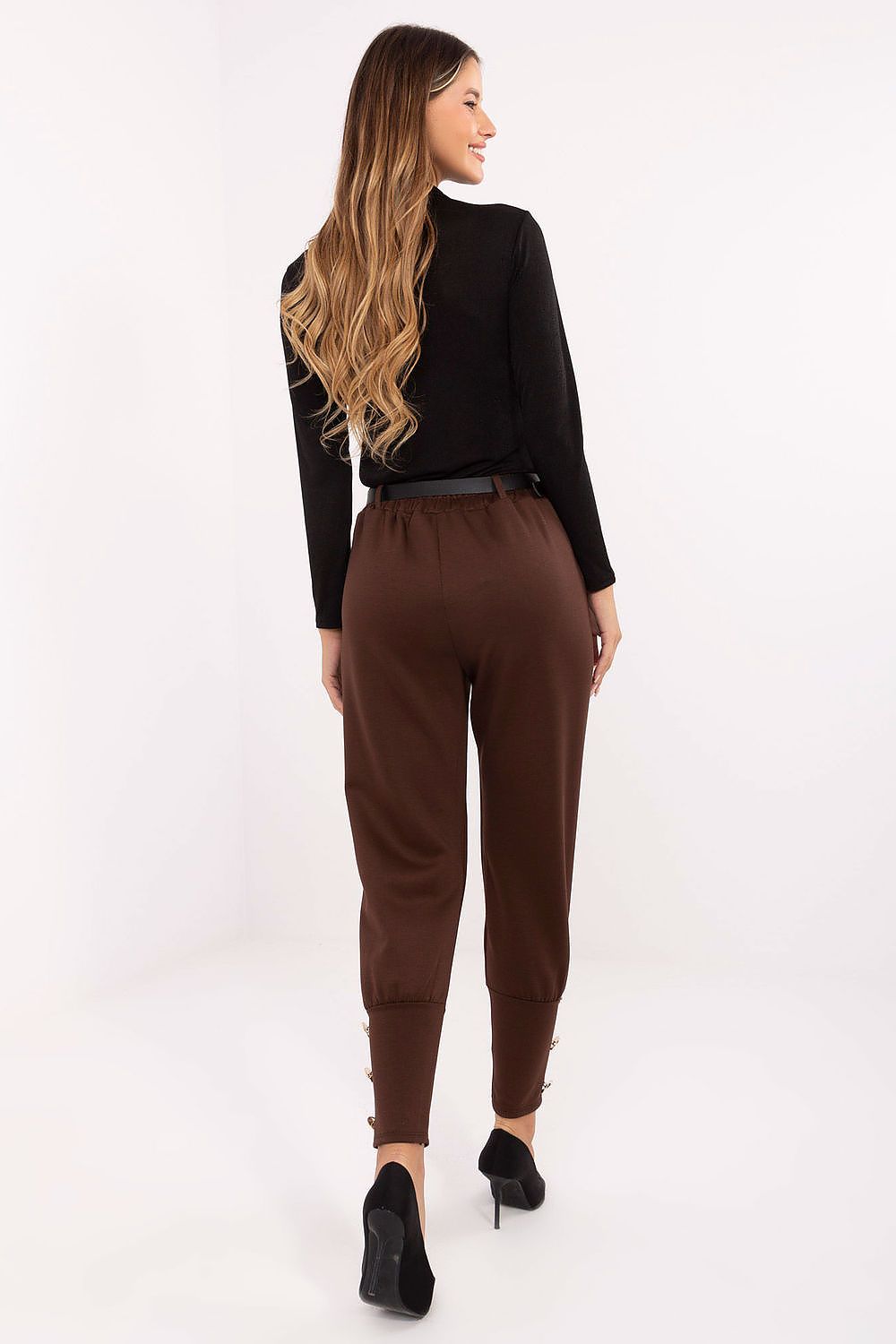 Elegant high-waisted women's casual sweatpants by Factory Price, showcasing a modern tapered design, side pockets, and decorative buttons for a luxurious touch.