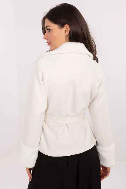 Luxurious women's coat featuring fur trim and a stylish belt by Rue Paris, designed for a feminine silhouette with long sleeves and double-breasted closure.