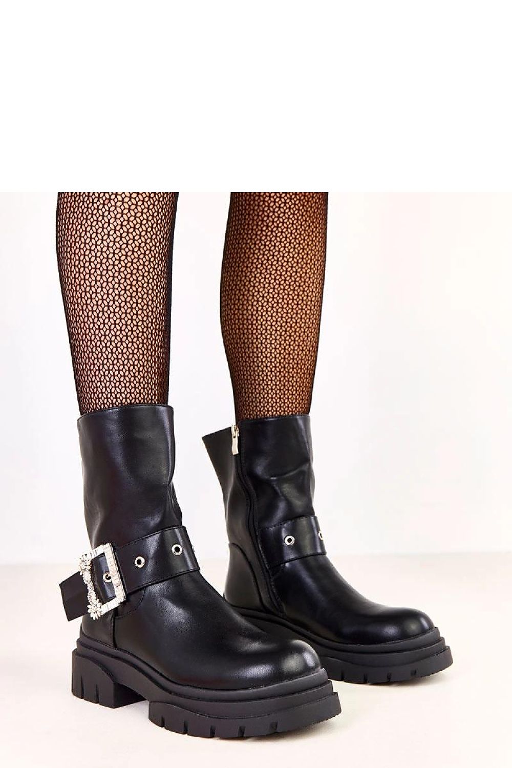 Solea women's elegant ankle boots in eco leather showcasing a stylish design with a 20 cm shaft and luxurious 5 cm heel.