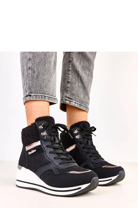 Solea Women's Sporty Snow Boots in elegant faux fur insulated design with a 6 cm heel, perfect for winter fashion and comfort.