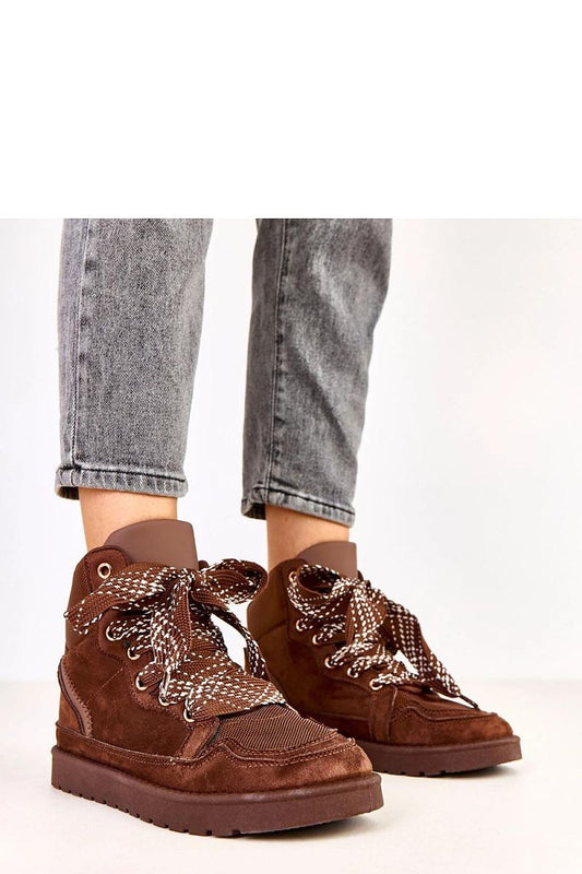 Solea Women's Sports Shoes in eco leather, showcasing a luxurious modern design with thick laces and a 2.5 cm platform for enhanced comfort and style.