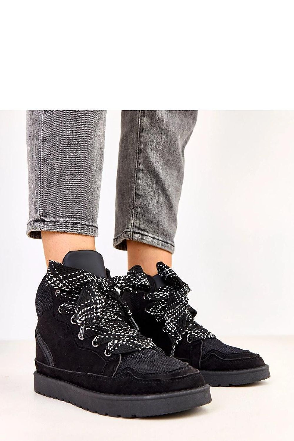 Solea Women's Modern Sports Shoes in suede-like eco leather with a chic platform design, showcasing comfort and style for fashionable everyday wear.