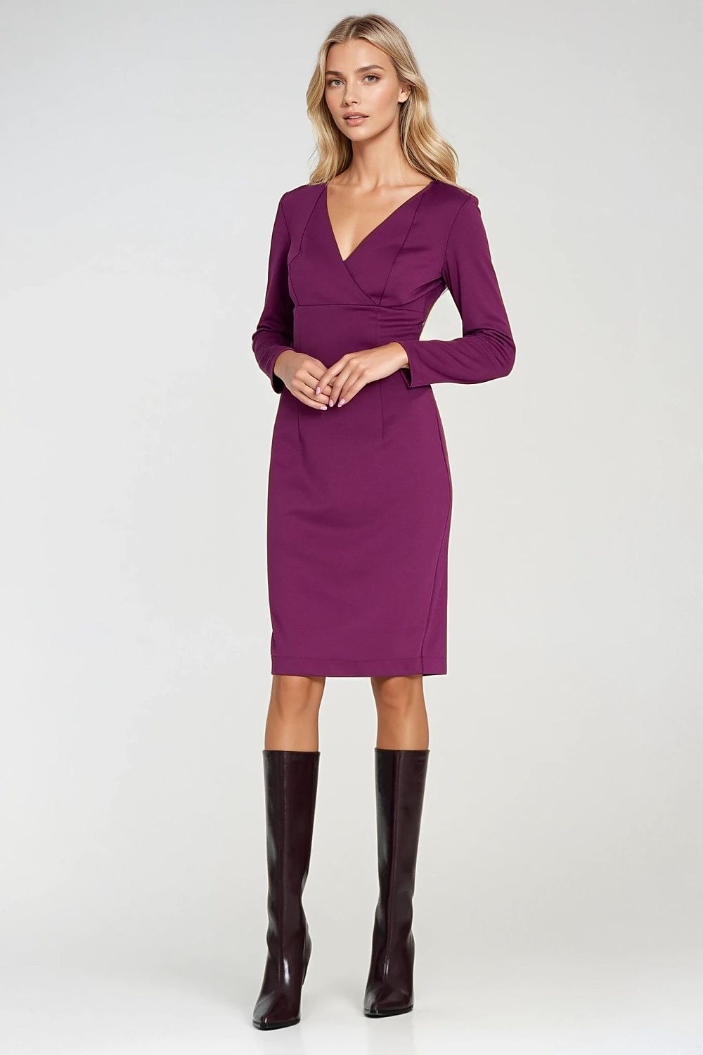 Nife long sleeve fitted daydress showcasing a classic pencil silhouette, perfect for work and formal events, made from a luxurious blend of viscose and polyester.