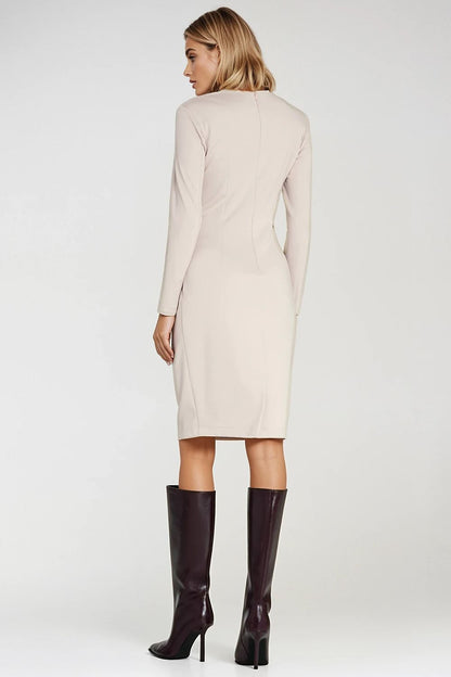 Elegant Nife Daydress featuring a tailored fit V-neck and long sleeves, crafted for a luxurious silhouette in sizes EU 36-42.