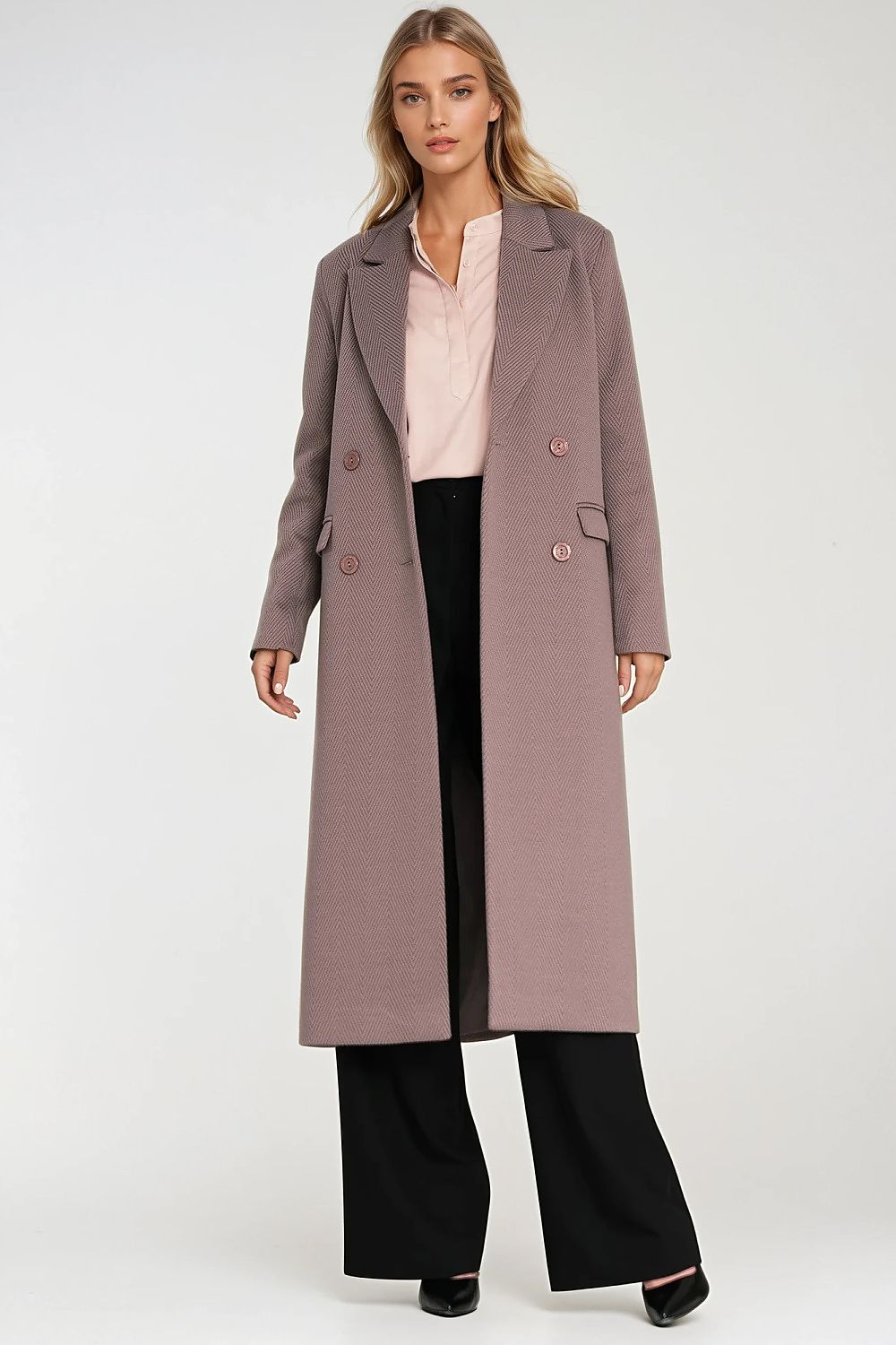 Elegant Women's Herringbone Flannel Coat by Nife, showcasing double-breasted V-neck design and luxurious flannel texture, perfect for a sophisticated look.