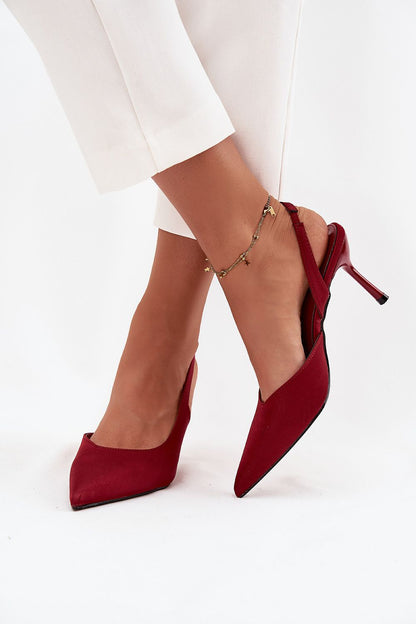 Stylish high heels for women by Step in style, showcasing a pointed toe design and luxurious craftsmanship, ideal for pairing with elegant trousers or midi skirts.