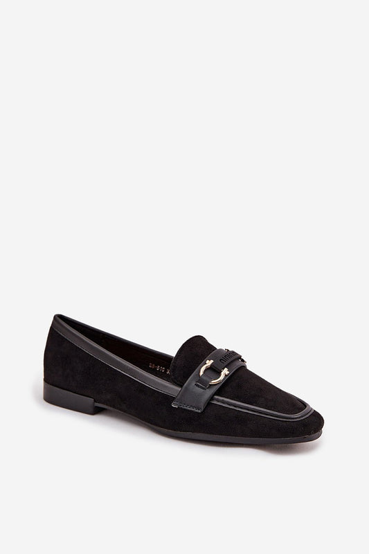 Close-up of Step in Style women's loafers in soft imitation leather suede, featuring a decorative element, embodying sophistication and comfort.