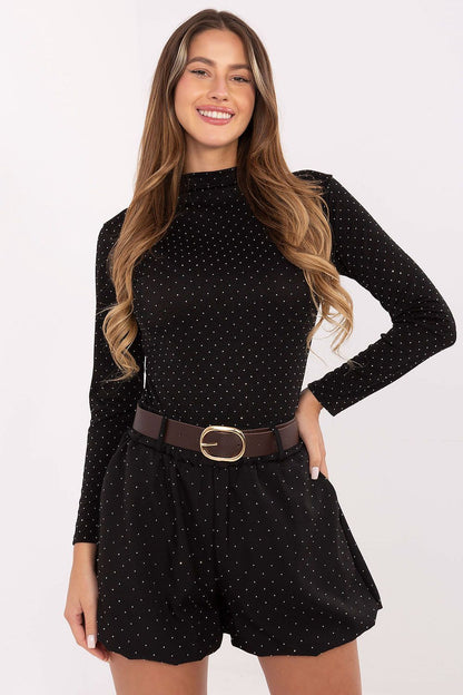 Elegant high-waisted shorts adorned with rhinestones, designed by Rue Paris, perfect for formal occasions. Featuring a stylish wide-leg cut that enhances the waist, crafted from high-quality breathable material.