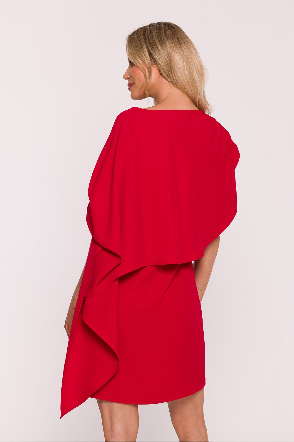 Stylove cocktail dress displayed on a hanger, showcasing its round neckline and subtle shine, ideal for special occasions and ceremonies.