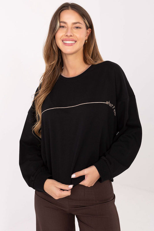 Elegant oversized women's sweatshirt by Relevance featuring contrasting shoulder inserts, perfect for modern casual styles.