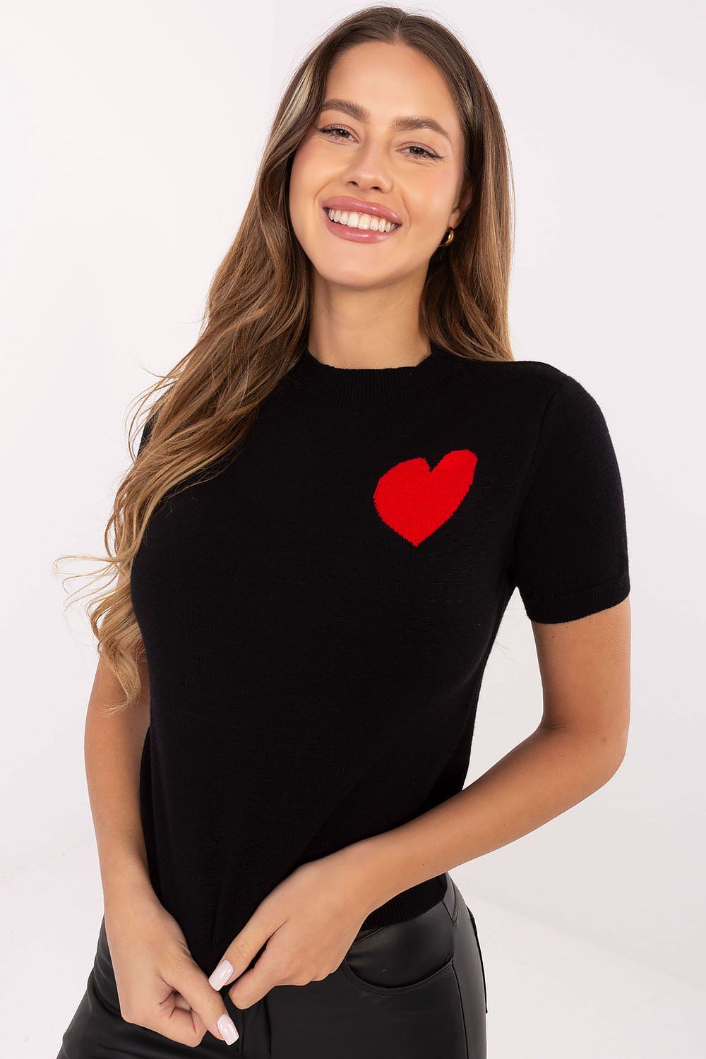 Luxury elegant short sleeve women's sweater in heart print by Factory Price, crafted from a comfortable viscose blend.