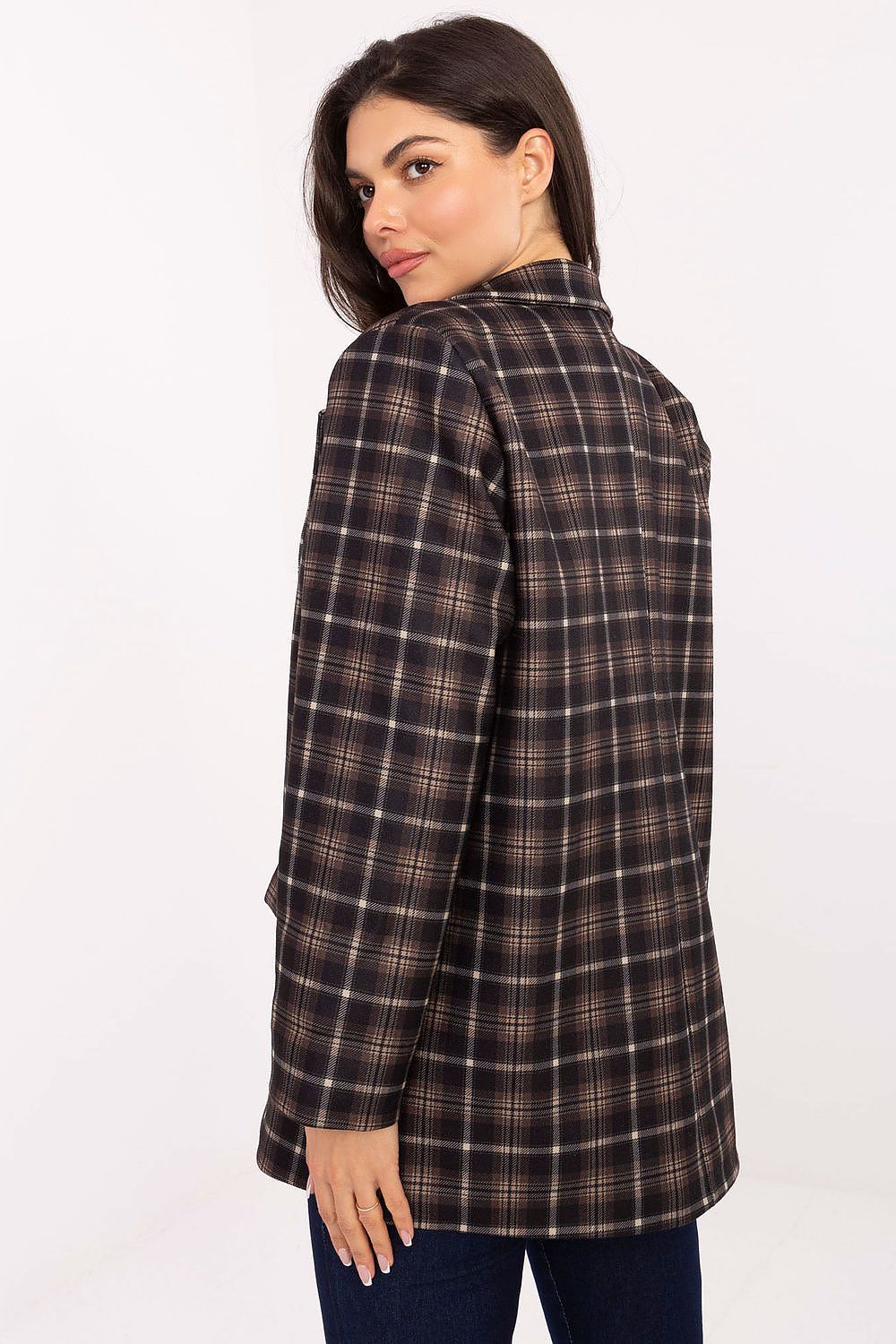 Elegant women's checked blazer by Italy Moda featuring shoulder pads, tailored fit, and sophisticated check pattern, perfect for modern office attire.