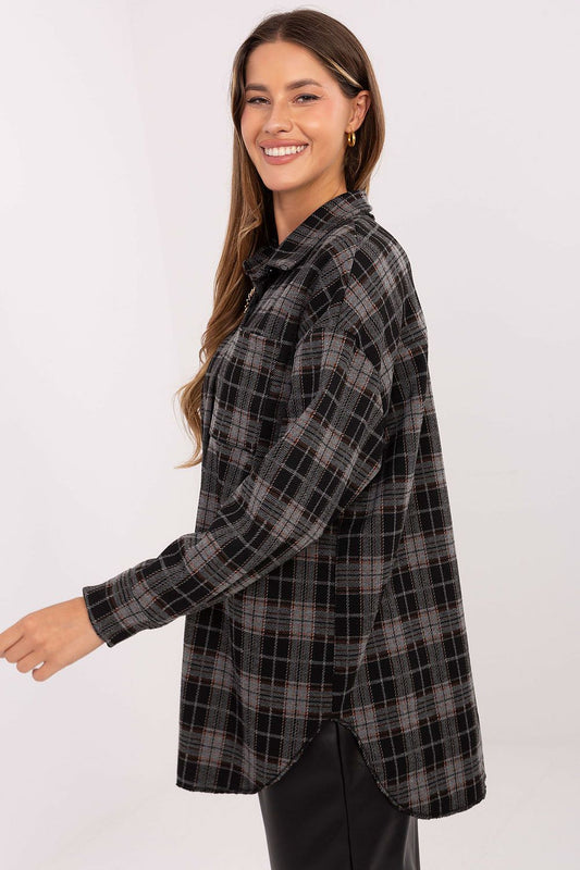 Close-up of the high-quality fabric of the Italy Moda women's flannel shirt, showcasing the timeless checkered pattern.