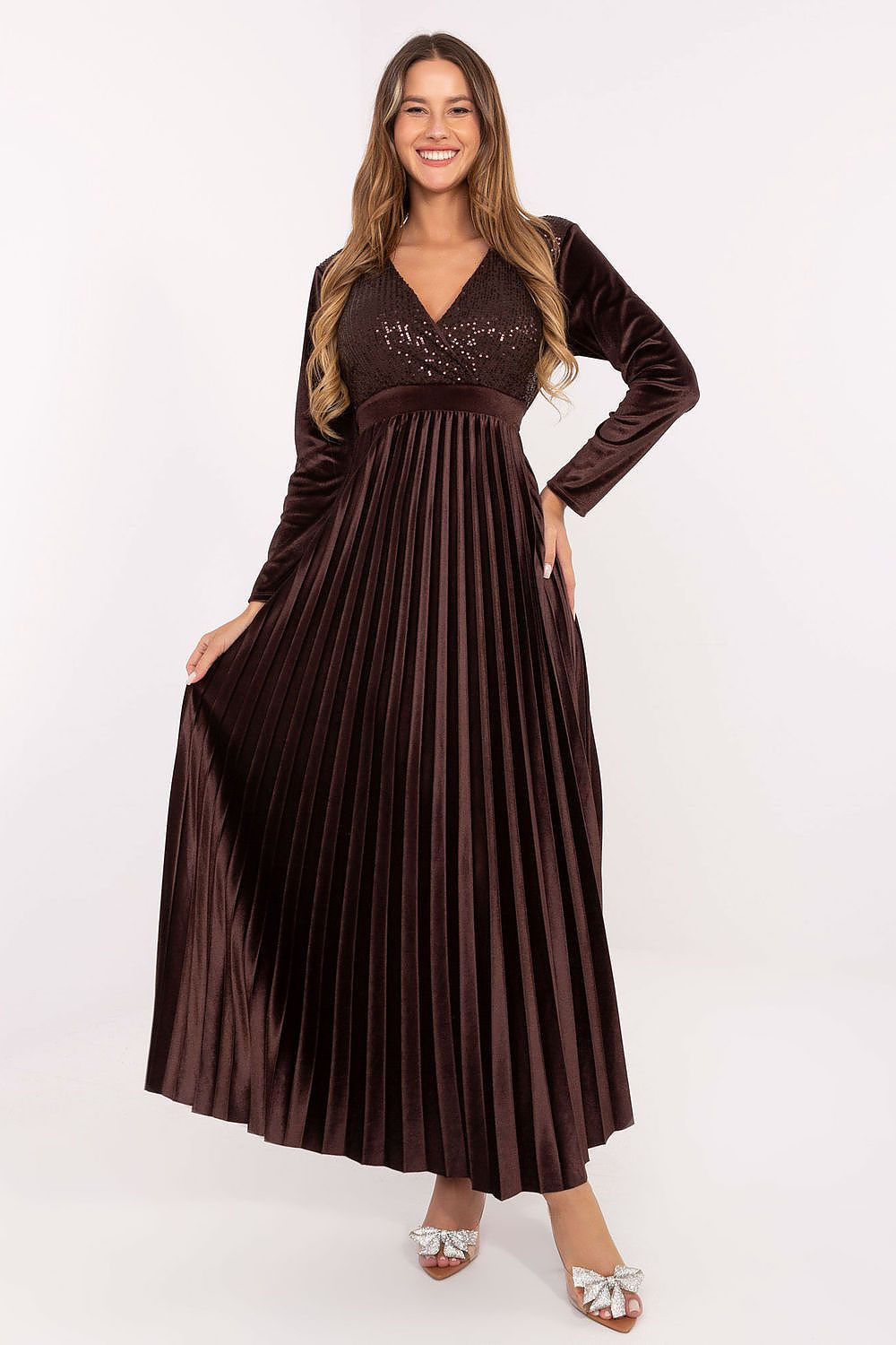 Elegant maxi dress by Italy Moda featuring a flared pleated design and sequins, perfect for special occasions.