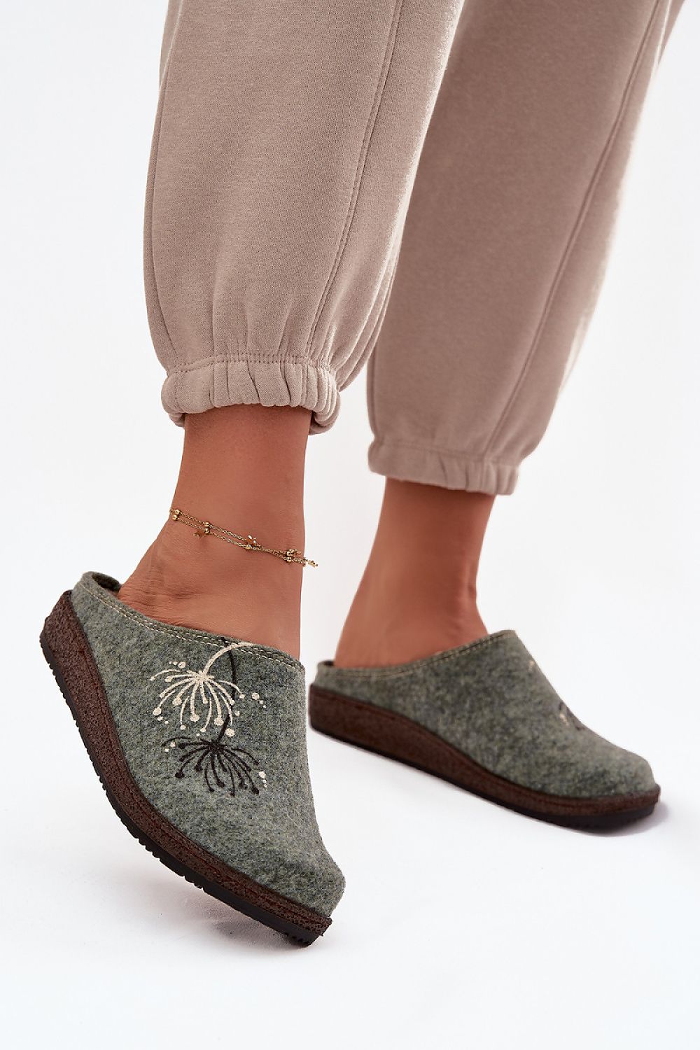 Luxury women's felt slippers from Step in Style, offering superior comfort and support, available in EU sizes 36-41.