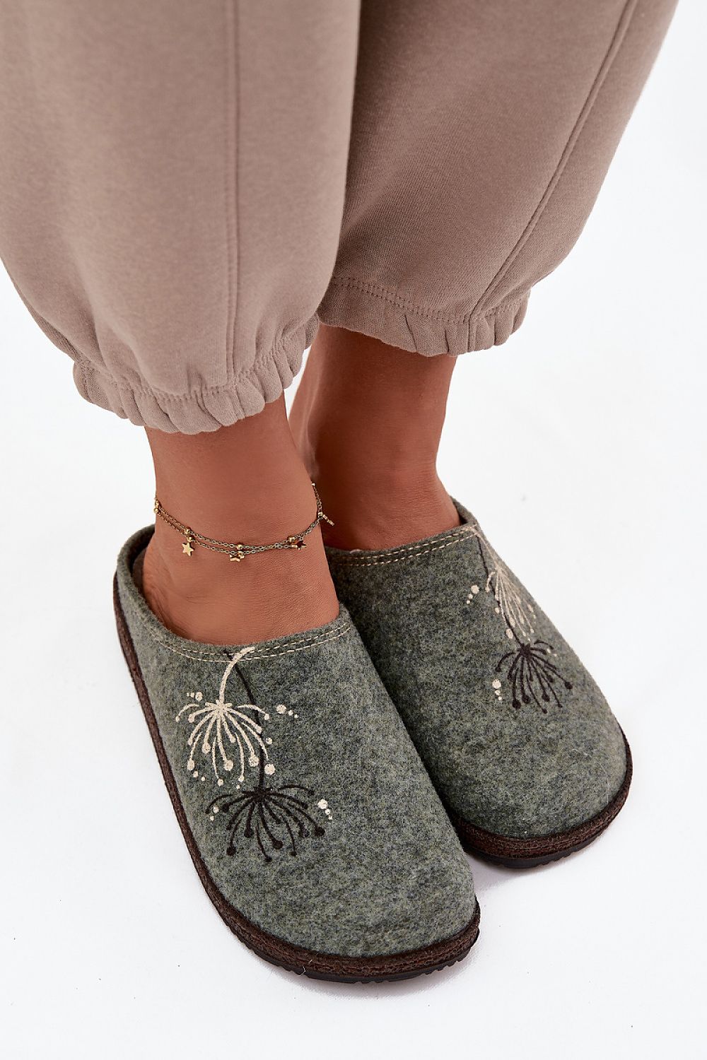 Luxury women's felt slippers by Step in Style, featuring a comfortable and stylish design, perfect for indoor wear, available in EU sizes 36-41.