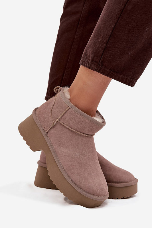Luxurious women's suede snow boots with fur lining by Step in Style, featuring a 9.5 cm upper and 4 cm platform, perfect for warm winter elegance.