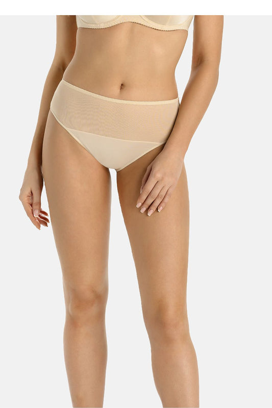Luxury high-waisted women's panties by Teyli in soft cotton, showcasing a classic design suitable for everyday wear.