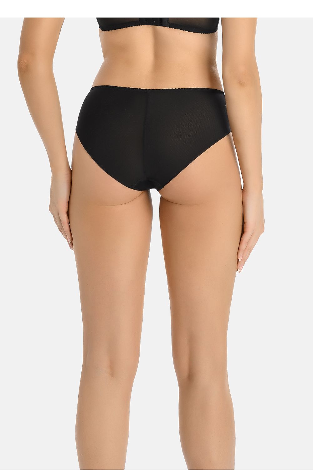 Luxury high-waisted women's panties by Teyli, featuring a classic design, perfect fit with comfortable cotton liner for everyday elegance.