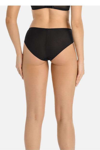 Luxury high-waisted women's panties by Teyli, featuring a classic design, perfect fit with comfortable cotton liner for everyday elegance.