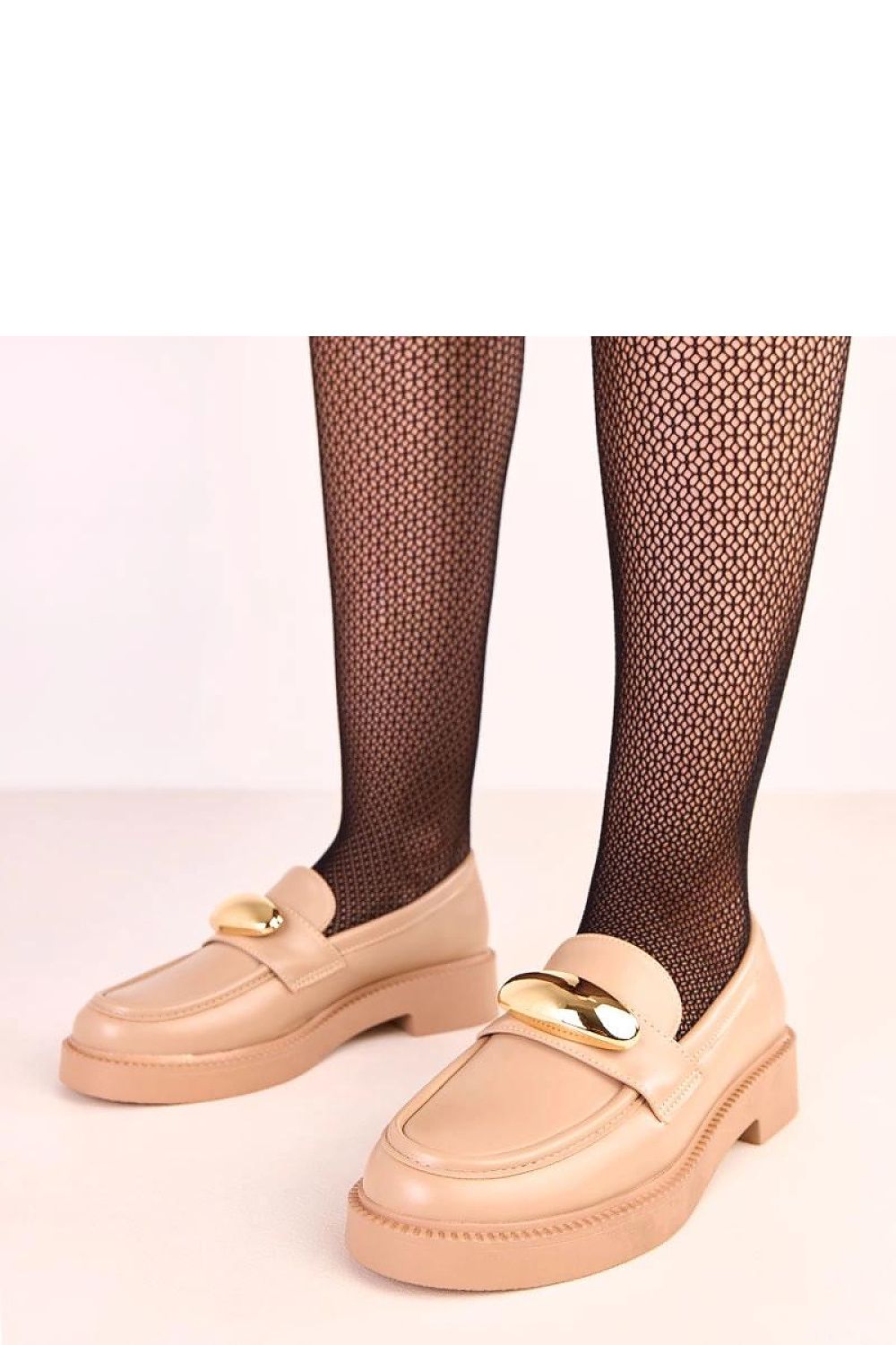 Elegant Solea moccasins featuring a gold ornament, crafted from high-quality synthetic leather with a 4.5cm heel, perfect for sophisticated everyday wear.