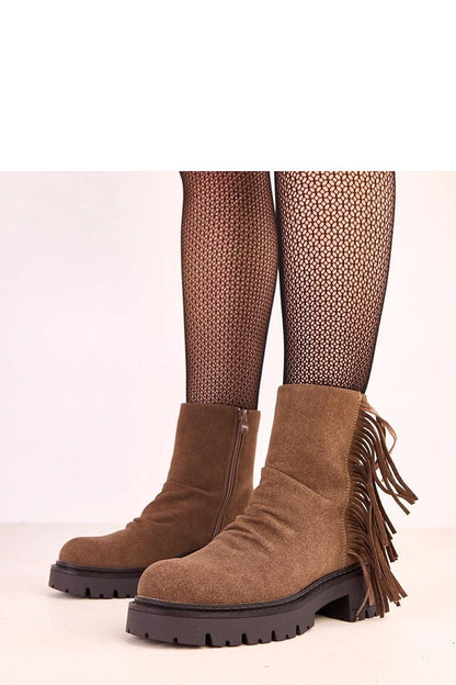 Solea Stylish Ankle Boots in luxurious faux suede featuring decorative fringes, a stable 5 cm heel, and perfect for winter fashion.