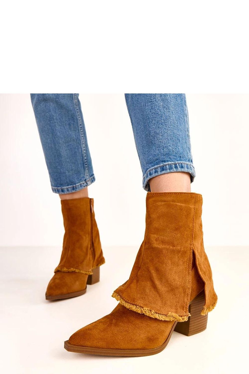 Elegant Solea ankle boots in high-quality faux suede with a fashionable folded shaft and comfortable 9cm heel, perfect for chic looks.