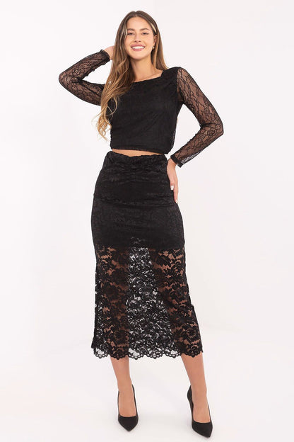 Elegant lace midi skirt from Italy Moda, featuring a comfortable elastic waistband, perfect for adding a touch of luxury to everyday and formal outfits.