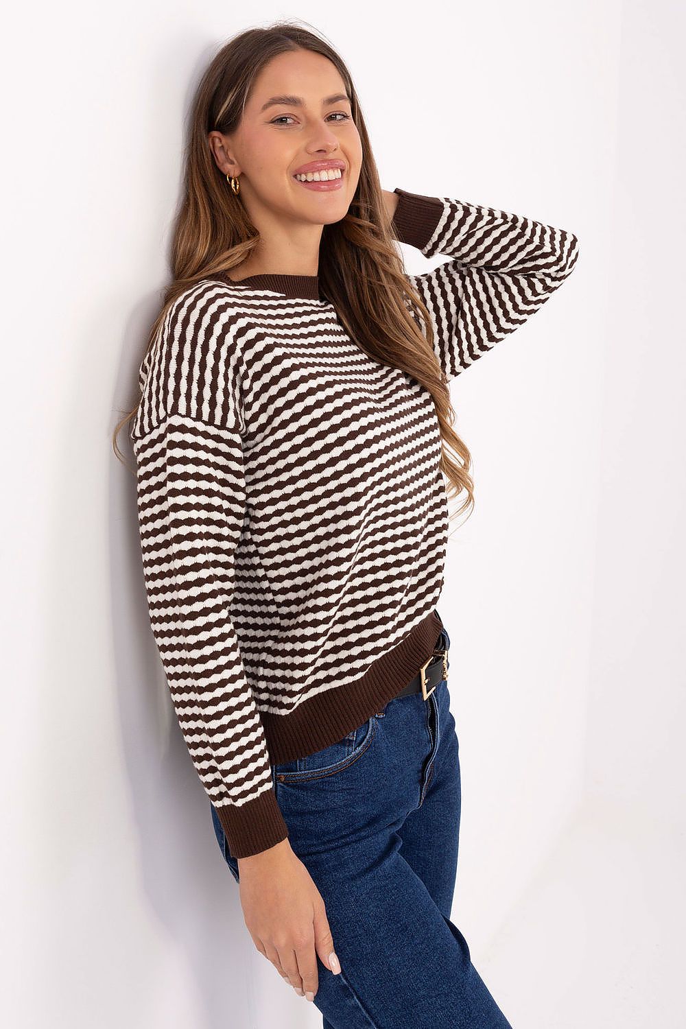 Stylish and modern striped women's sweater in EU Size 0, crafted from a premium viscose-blend by Factory Price, ideal for enhancing your everyday look.