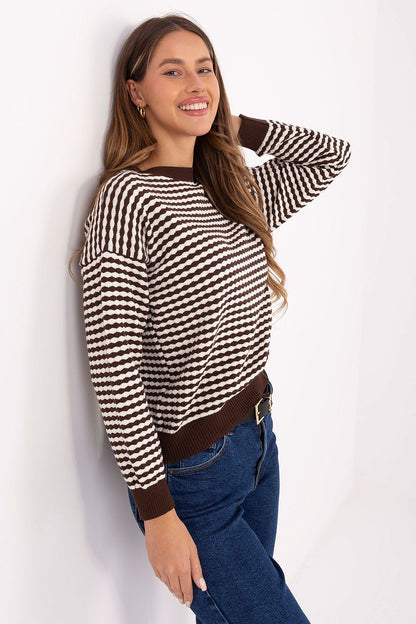 Stylish and modern striped women's sweater in EU Size 0, crafted from a premium viscose-blend by Factory Price, ideal for enhancing your everyday look.