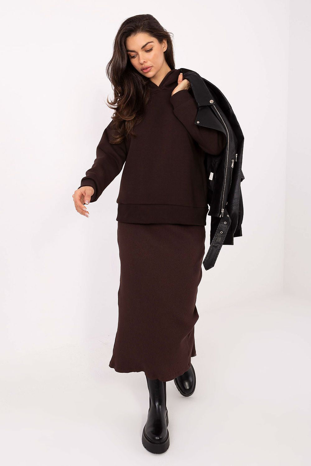 Elegant women's sweatshirt by Relevance, showcasing long sleeves and a stylish hood, designed for comfort with a chic, sporty aesthetic.