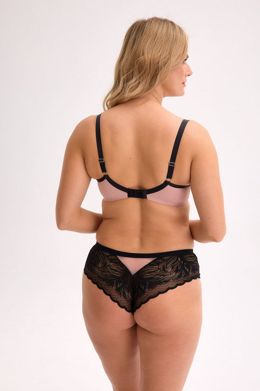 Chic Gaia underwear featuring a stylish lace design and flat elastic band for a perfect fit, available in sizes S to XXL.