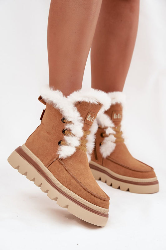 Luxury Lee Cooper women's suede snow boots with fur lining, featuring a durable rubber sole for unparalleled grip and comfort during winter excursions.
