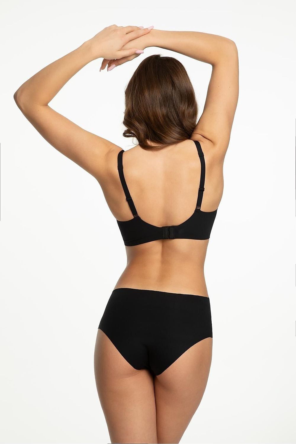 Julimex Classic Seamless Briefs in various sizes S-XL, perfect for a sophisticated everyday wardrobe.