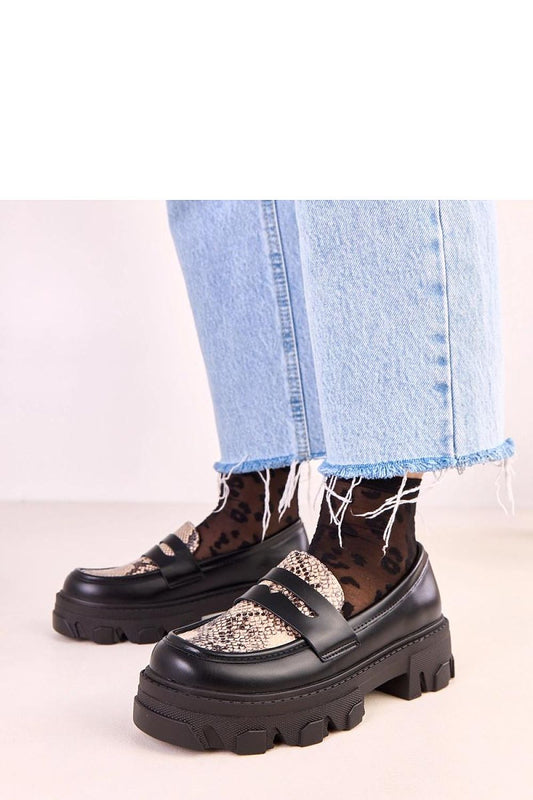 Elegant Solea women's eco-leather moccasins featuring a unique animal motif, showcasing a trendy 4.5 cm heel design.