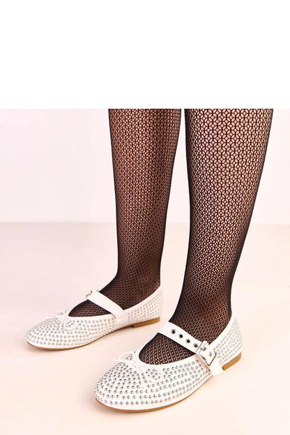 Elegant Solea eco-leather ballet flats with charming bow and stud detailing, perfect for stylish comfort in sizes EU 36-41.