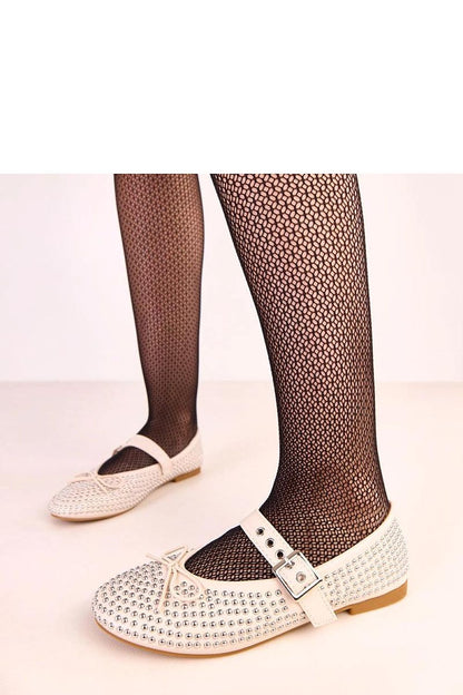 Charming Solea eco-leather ballerina flats with a fashionable bow and stud details, offering ultimate comfort and subtle elegance.