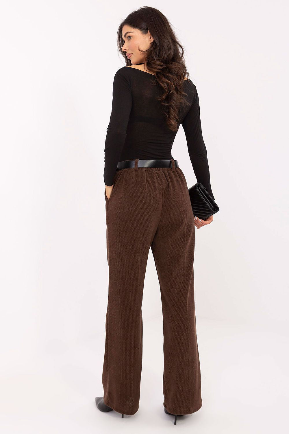 Italy Moda's women’s versatile corduroy trousers styled with a chic belt, perfect for both casual and formal occasions.