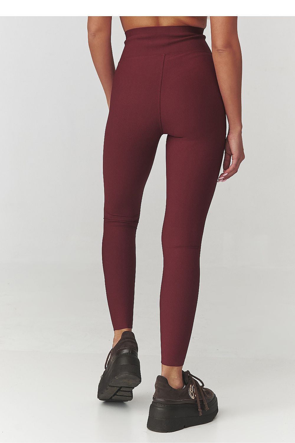 Elegant luxury women's long ribbed leggings by Makadamia, showcasing a comfortable high waist design, perfect for chic everyday styles.