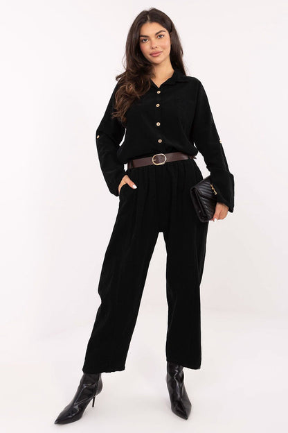 Sophisticated women's trousers with wide legs and belt detail, crafted in Italy Moda's premium fabric for a luxurious feel.