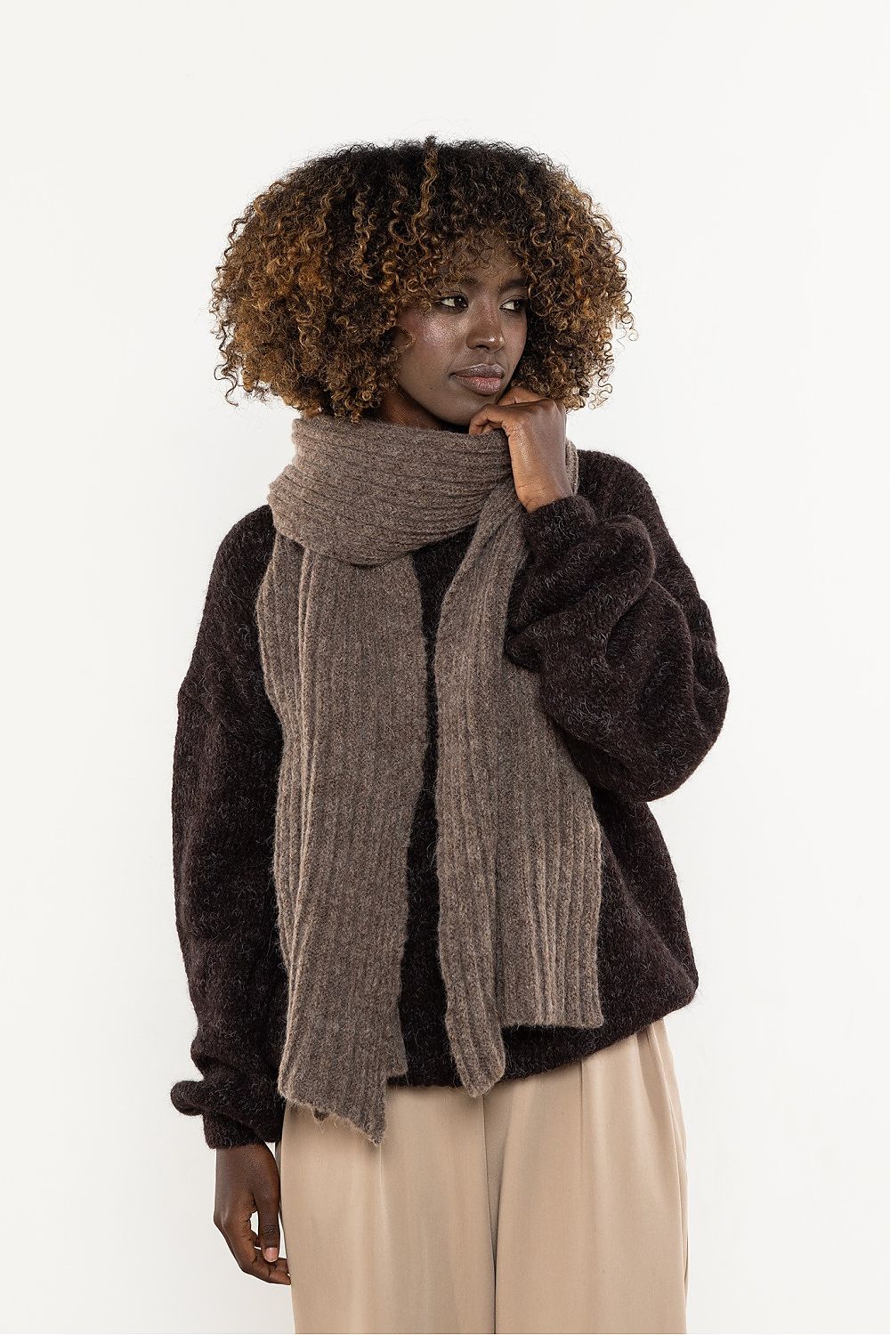 Chic winter wrap scarf by Awama, combining kid mohair and wool for a luxurious, soft touch and versatile wear.