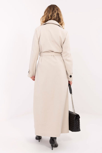 Elegant Women's Long Polyester Coat by Factory Price with Lapels and Double-Breasted Closure, perfect for transitional seasons.