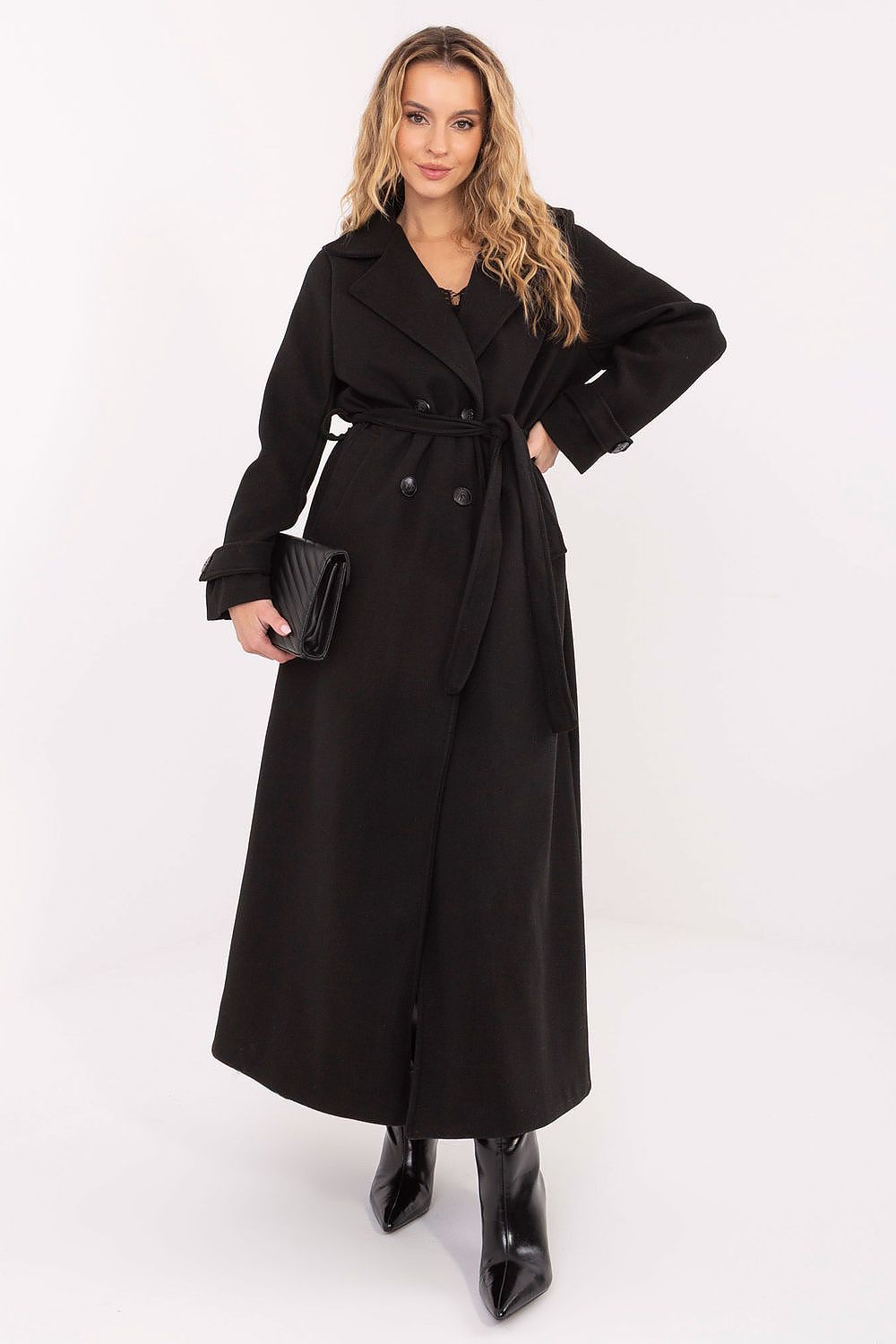 Elegant women's long polyester coat from Factory Price, featuring lapels and double-breasted closure for a sophisticated look.